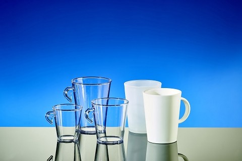 Plastic glasses for coffee & tea