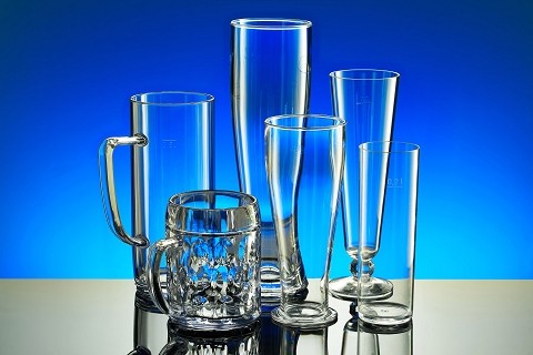 Reusable plastic glasses for beer