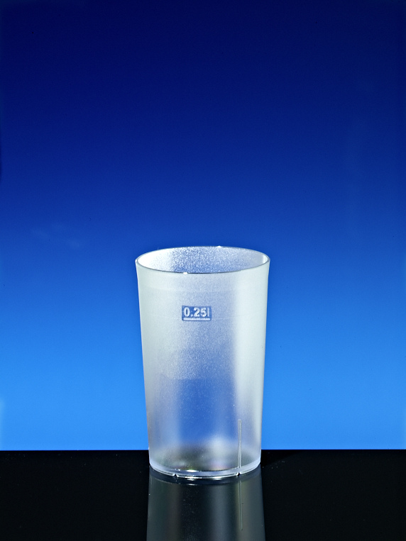 [Translate to EN:] Mehrwegbecher A 0,25 l Tritan gefrostet